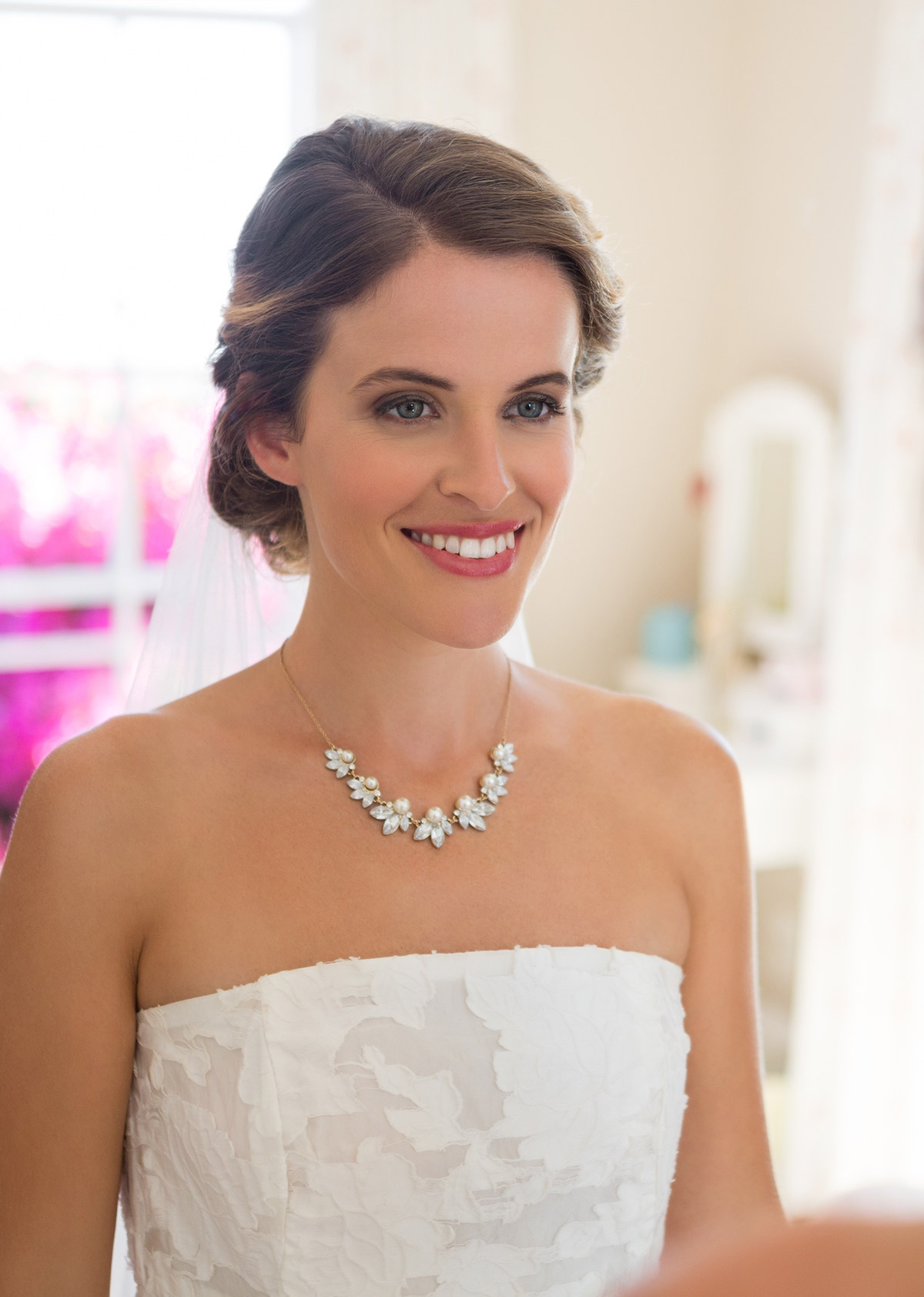 How To Style Different Wedding Dress Necklines With Jewellery