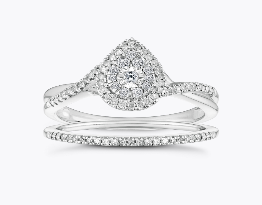 Engagement Rings That Say 'I Love You' Ernest Jones